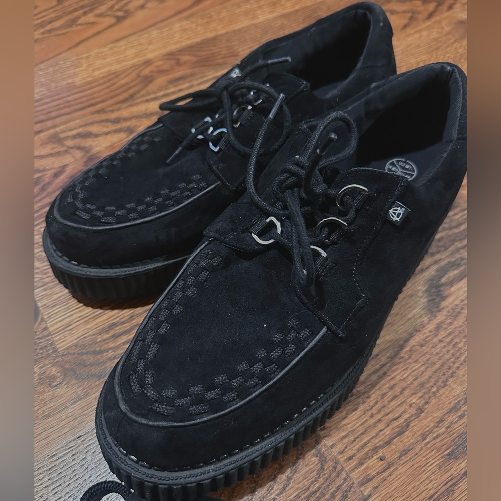 Anarchic Creepers by TUK :)